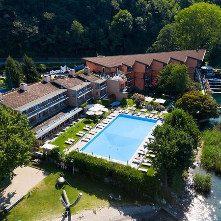 Hotel L'Approdo Петенаско Екстериор снимка