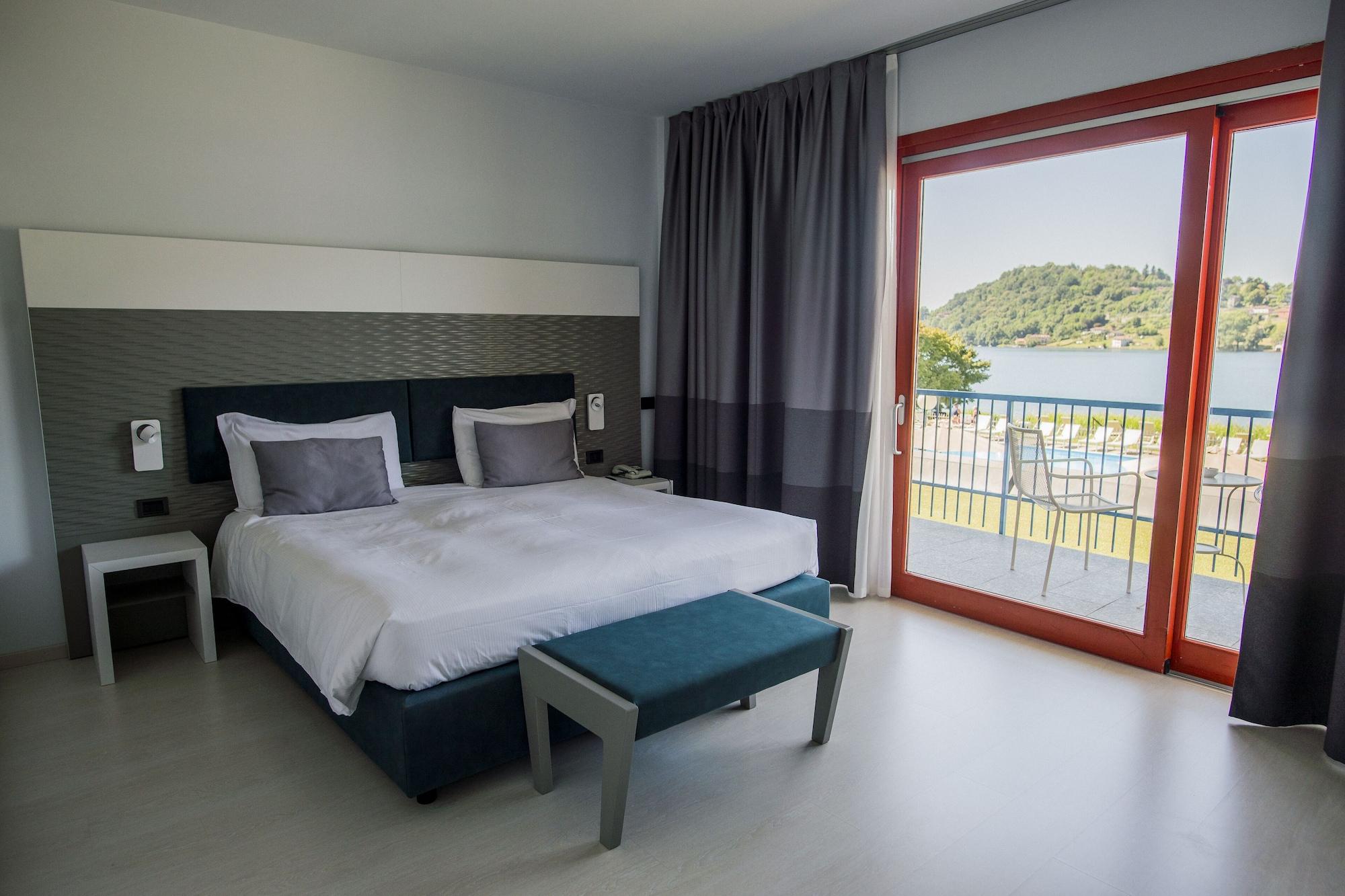 Hotel L'Approdo Петенаско Екстериор снимка