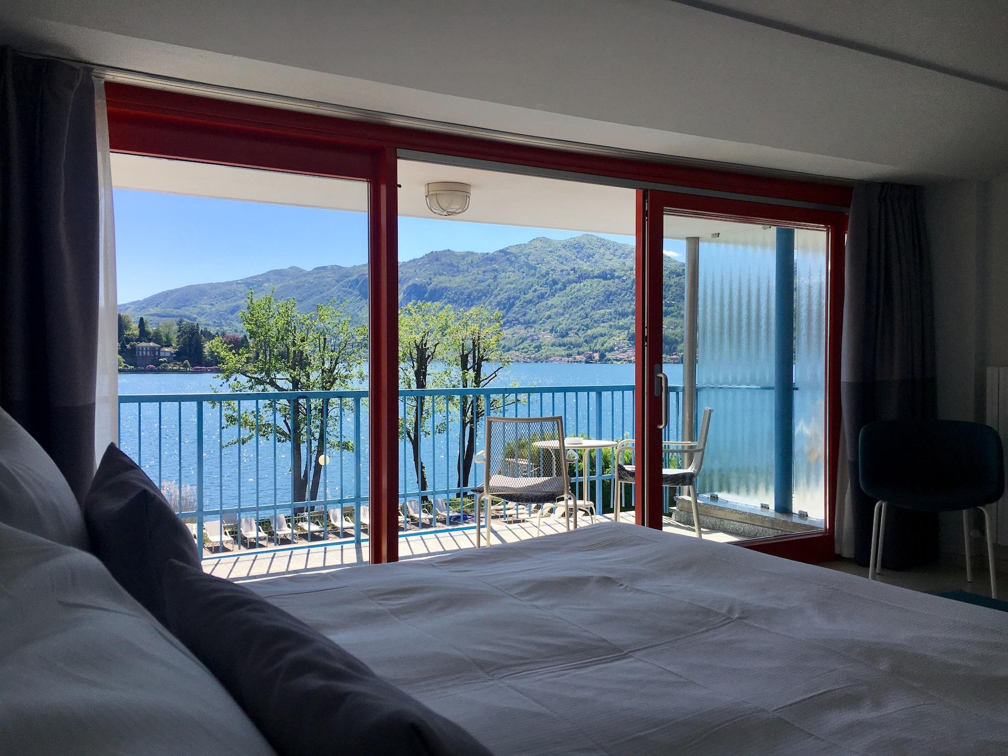 Hotel L'Approdo Петенаско Екстериор снимка