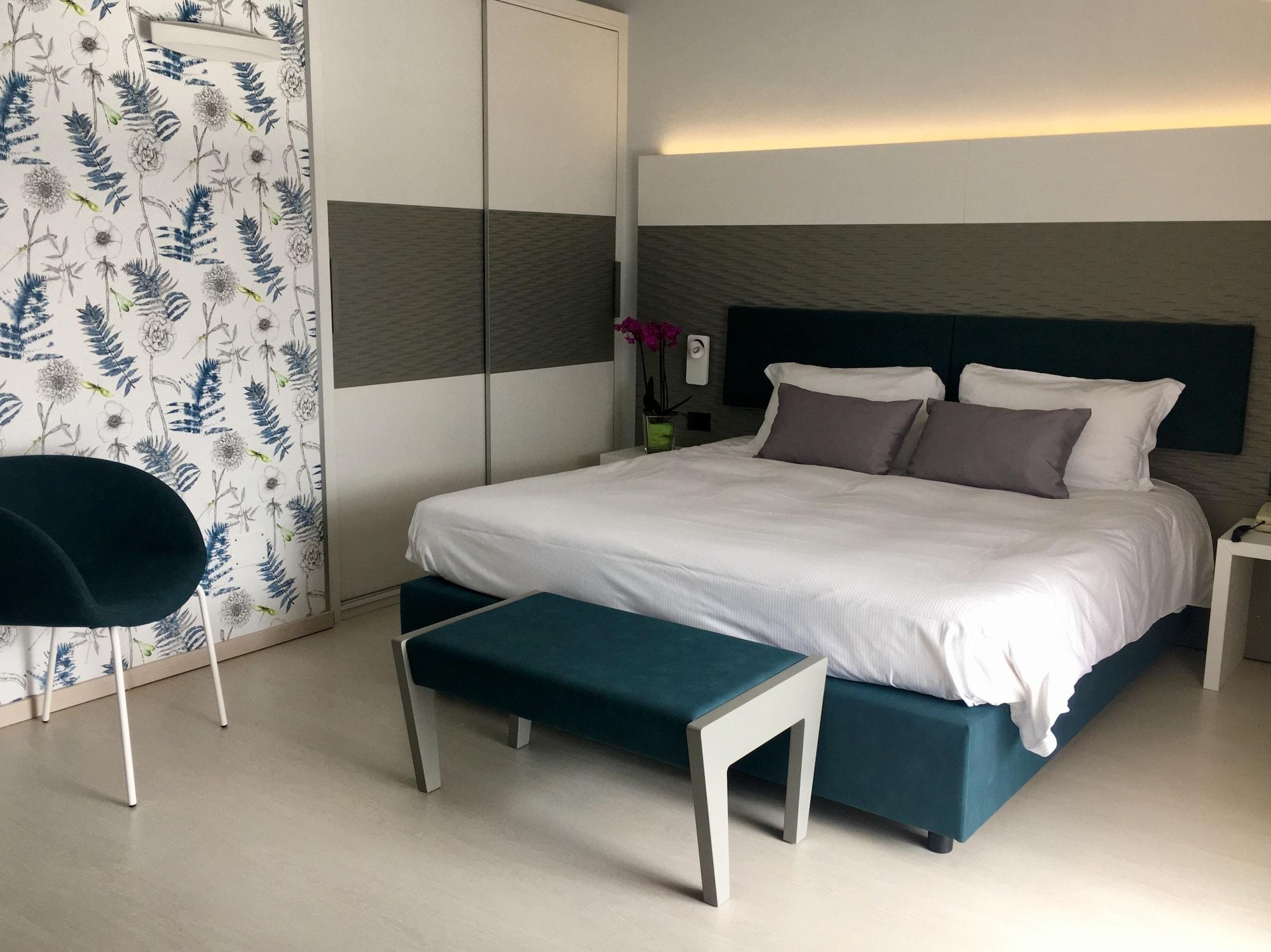 Hotel L'Approdo Петенаско Екстериор снимка