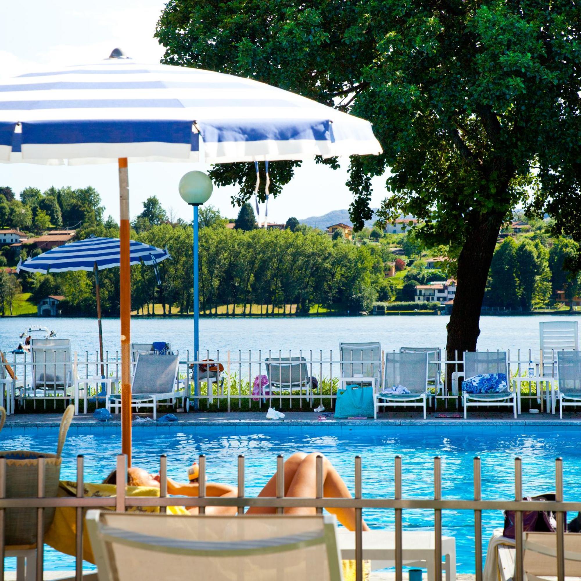Hotel L'Approdo Петенаско Екстериор снимка
