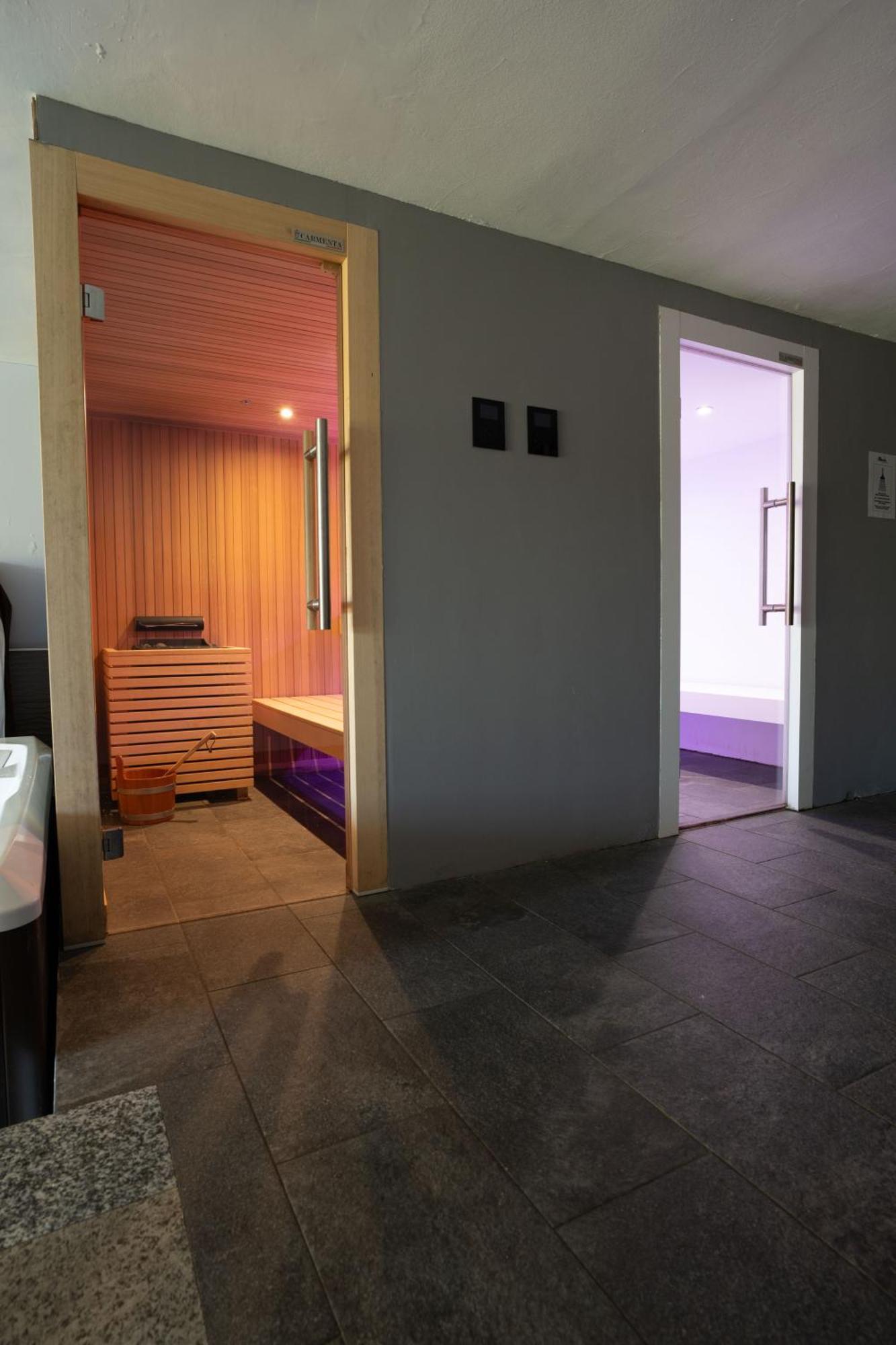 Hotel L'Approdo Петенаско Екстериор снимка