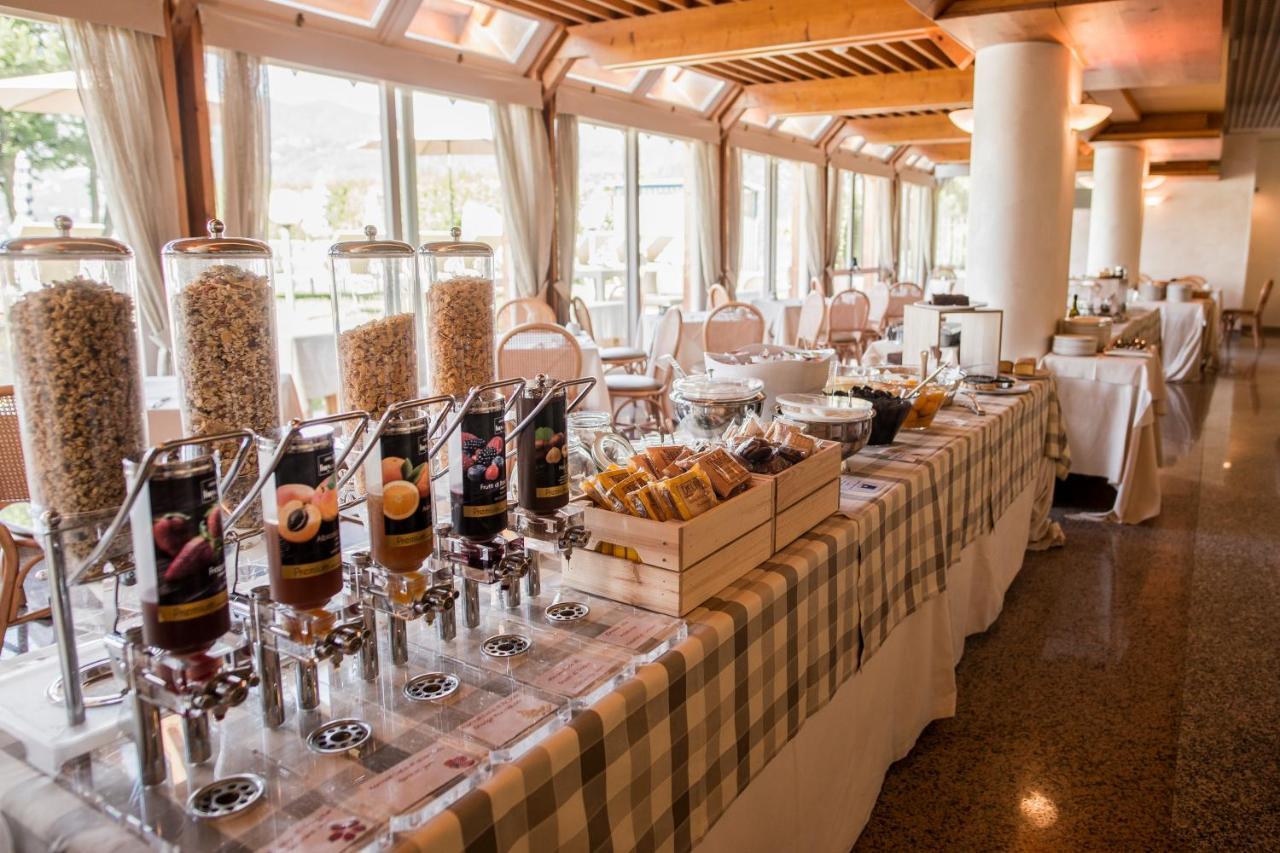 Hotel L'Approdo Петенаско Екстериор снимка